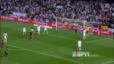 C罗一家海边度假，乔治娜晒比基尼展示性感身材