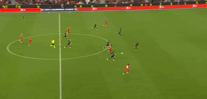 客场对贝蒂斯上半场就上演帽子戏法，费兰是西甲历史第一人