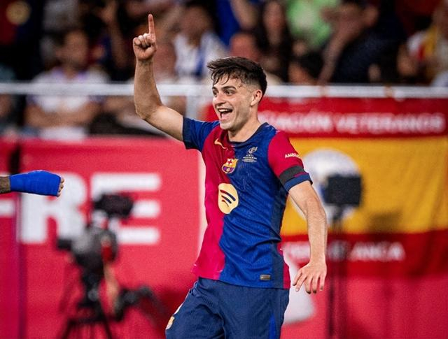 德泽尔比：格林伍德有待提升，球队要保持90分钟的高效表现